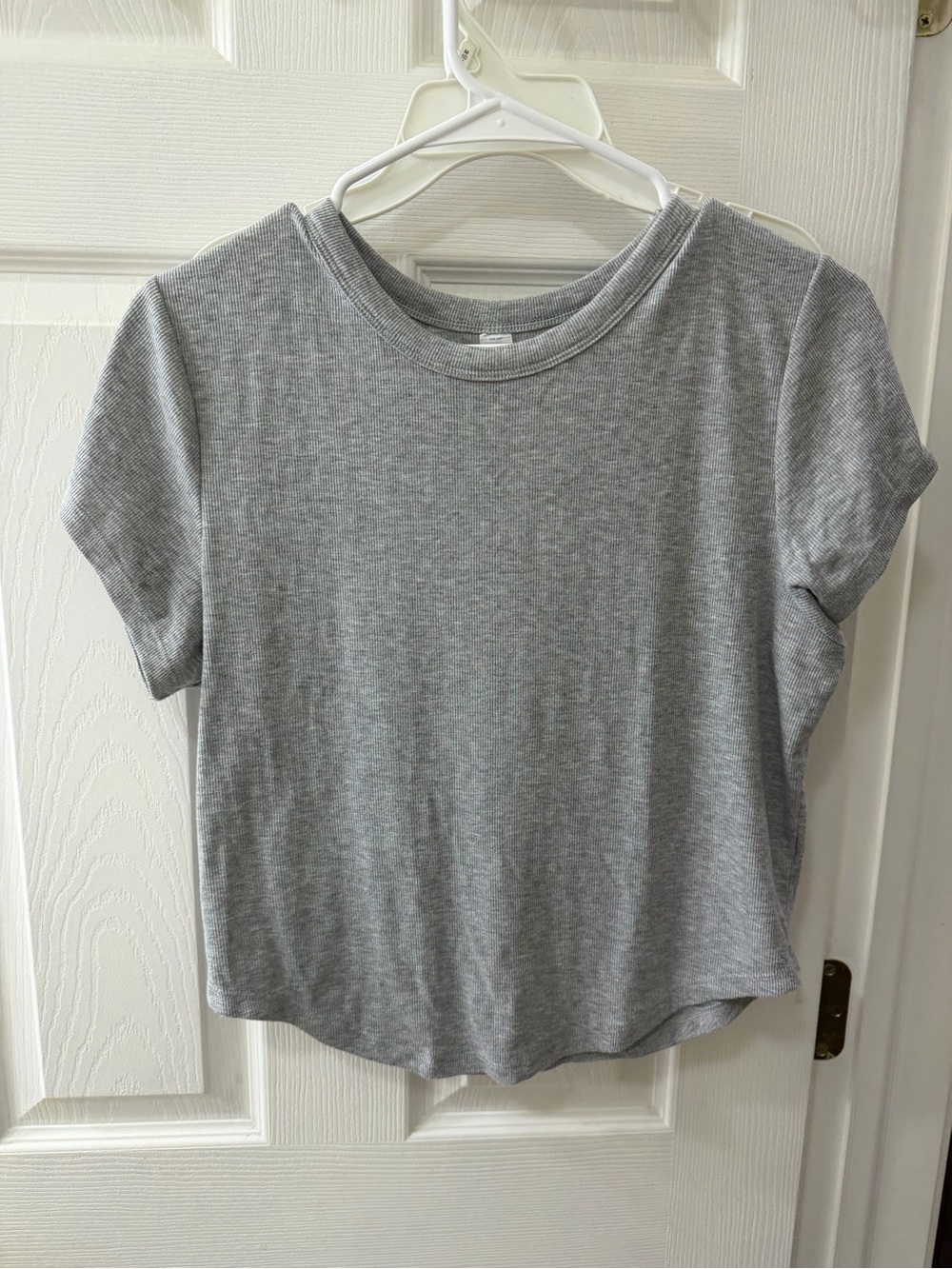 Lightweight Women's Grey Short Sleeve Tee